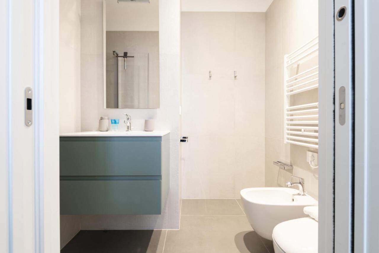 Easylife - Lussuosa Dimora Con Rooftop Condominiale Vista Duomo Mediolan Zewnętrze zdjęcie