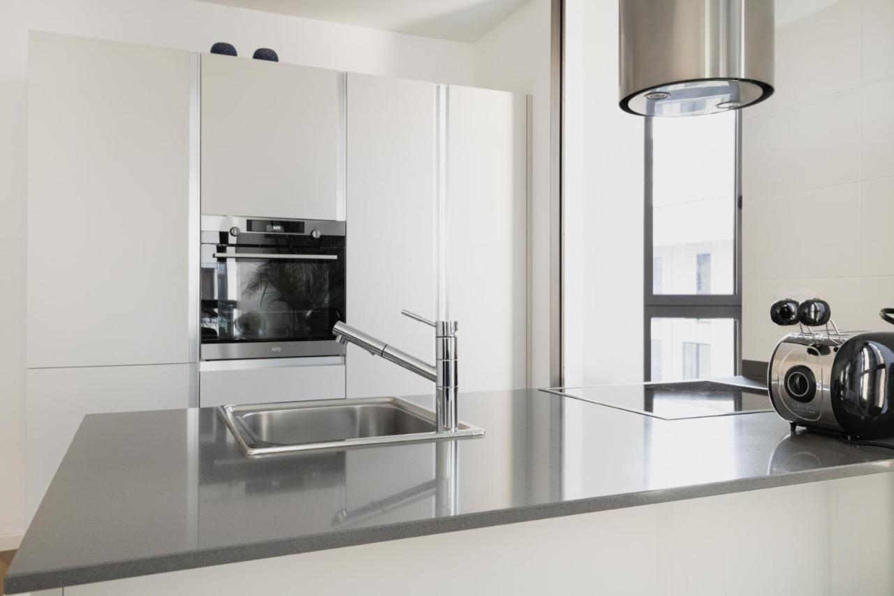 Easylife - Lussuosa Dimora Con Rooftop Condominiale Vista Duomo Mediolan Zewnętrze zdjęcie