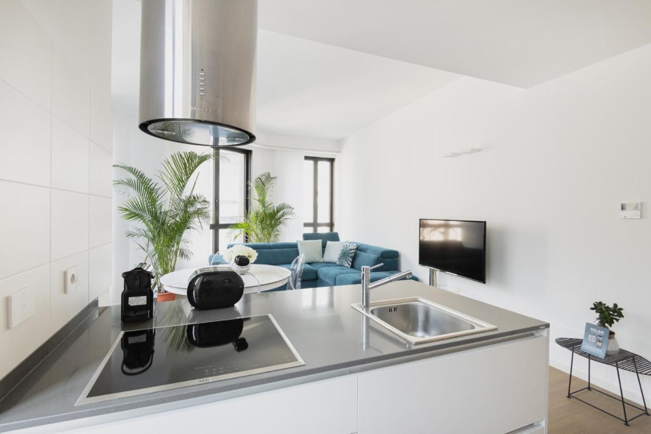 Easylife - Lussuosa Dimora Con Rooftop Condominiale Vista Duomo Mediolan Zewnętrze zdjęcie